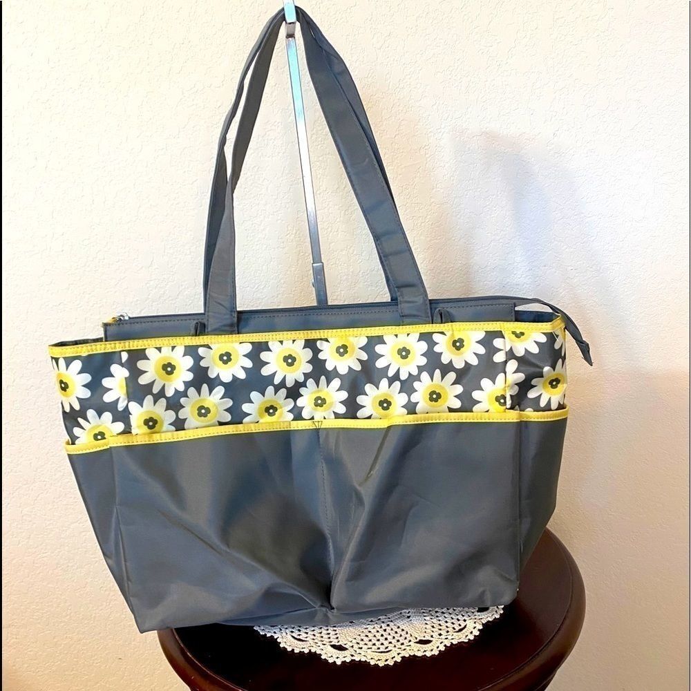 ❤️Baby Boom Grey & Yellow Floral Bag